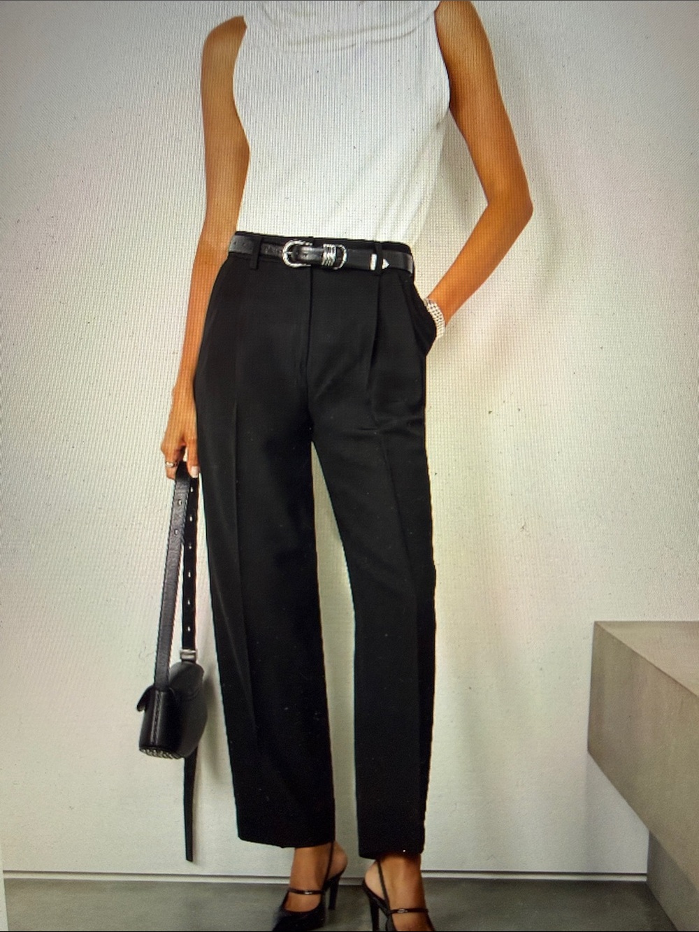 TOTEME Black Wool Straight Leg 4 Pocket Trousers w/Sewn Pleat Sz 38